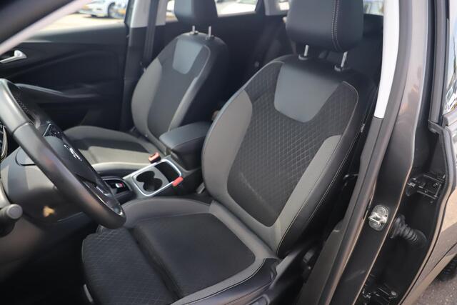 Opel Grandland X 1.2 Turbo Business Elegance 131PK Trekhaak Navigatie Achteruitrijcamera Clima Cruise Rijstrooksensor Elektrische Achterklep All-Season Banden!