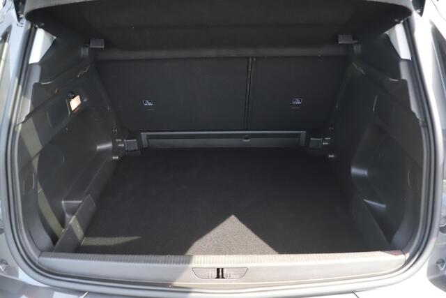 Opel Grandland X 1.2 Turbo Business Elegance 131PK Trekhaak Navigatie Achteruitrijcamera Clima Cruise Rijstrooksensor Elektrische Achterklep All-Season Banden!