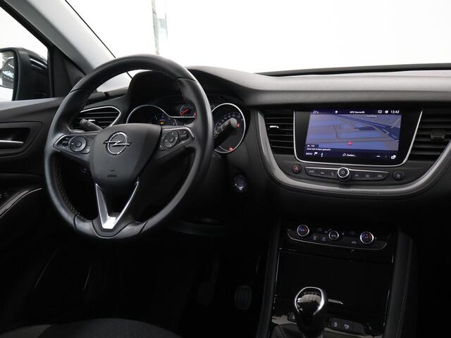 Opel Grandland X 1.2 Turbo Innovation | Trekhaak | Navigatie | Parkeercamera | Climate Control | Keyless Go |
