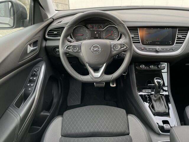 Opel Grandland X 1.2 Turbo Elegance Automaat met Navi/Camera, Winterpakket, 18inch, AGR