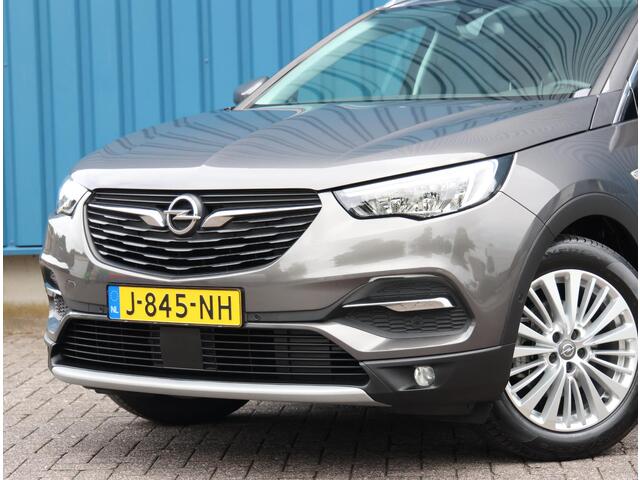 Opel Grandland X 1.2 130PK Turbo Innovation | AppleCarPlay/AndroidAuto | Navigatie | Camera | AGR-stoelen | Keyless Entry/Start | LED Koplampen | Elektrisch Achterklep met Sensor | Trekhaak | Privacy Glass | Isofix |