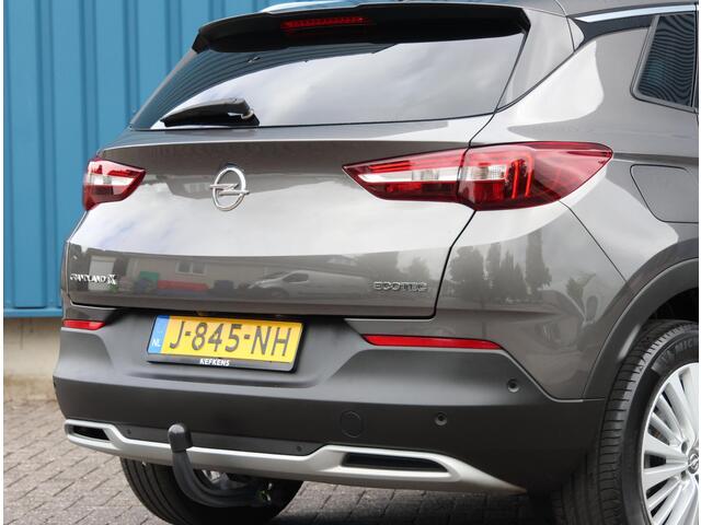 Opel Grandland X 1.2 130PK Turbo Innovation | AppleCarPlay/AndroidAuto | Navigatie | Camera | AGR-stoelen | Keyless Entry/Start | LED Koplampen | Elektrisch Achterklep met Sensor | Trekhaak | Privacy Glass | Isofix |