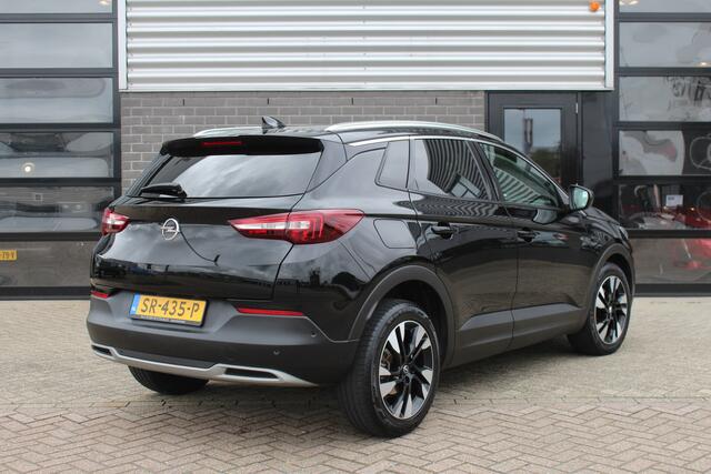 Opel Grandland X 1.2 Turbo Innovation / Carplay / Leer / Stoelverwaming/koeling