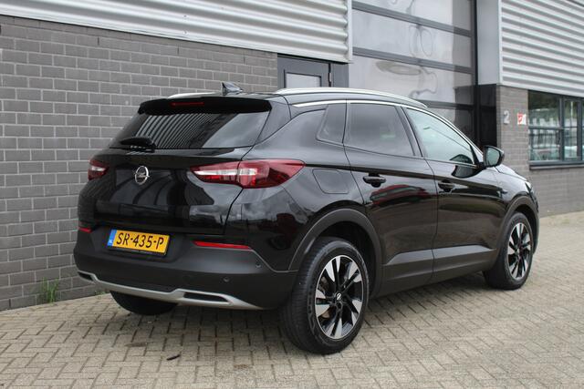 Opel Grandland X 1.2 Turbo Innovation / Carplay / Leer / Stoelverwaming/koeling