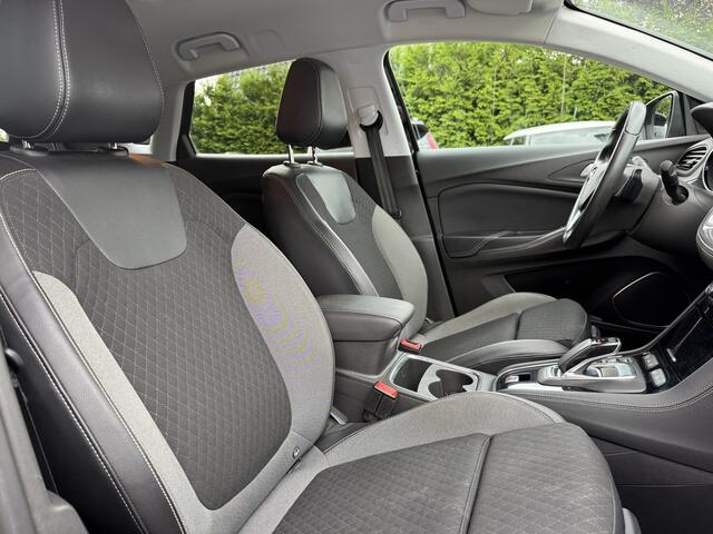 Opel Grandland X 1.6 Turbo Hybrid4 300pk Aut. Camera | Trekhaak | Navi & CarPlay