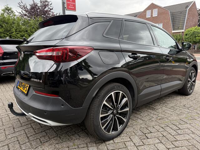 Opel Grandland X 1.6 Turbo Hybrid4 300pk Aut. Camera | Trekhaak | Navi & CarPlay
