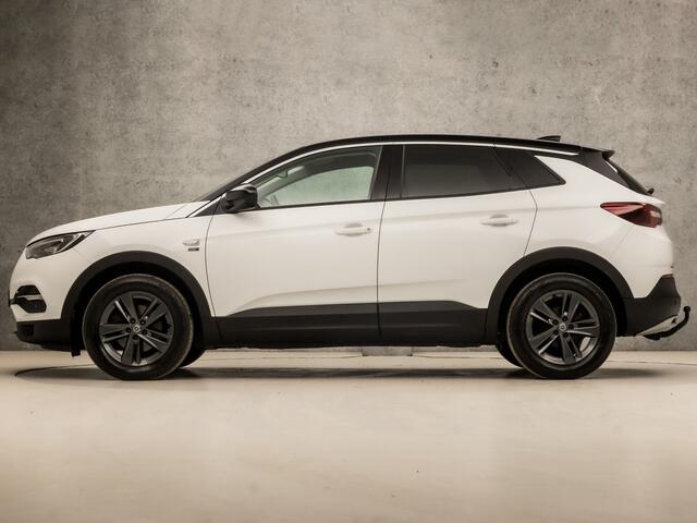 Opel Grandland X 1.2 Turbo Sport (APPLE CARPLAY, GROOT NAVI, CAMERA, CLIMATE, TREKHAAK, SPORTSTOELEN, LED KOPLAMPEN, CRUISE, NIEUWE APK, NIEUWSTAAT)