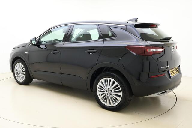 Opel Grandland X 1.6 Turbo Innovation Automaat | Navigatie | Camera | Lichtmetalen velgen | Stoel & Stuurverwarming | Cruise control