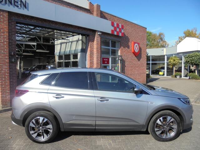 Opel Grandland X 1.2 Turbo Bus. Ex.