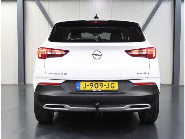 Opel Grandland X 130PK Innovation | 1ste eigenaar | AppleCarPlay/AndroidAuto | Trekhaak | Camera | LEER/Stof | AGR Bestuurdersstoel | Dodehoekdetectie | Navigatie | LED lampen | Isofix | Privacy Glass | Elektrische Klep |