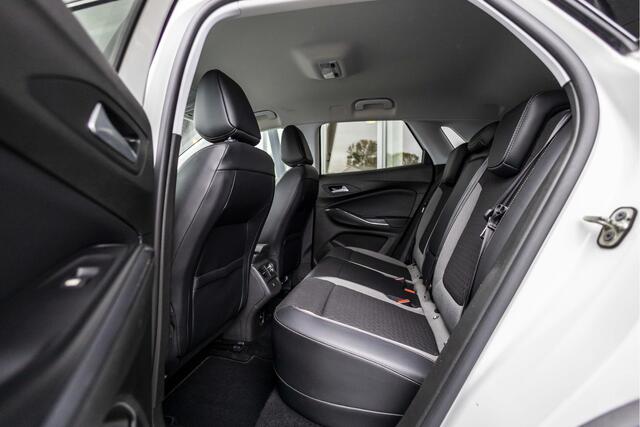 Opel Grandland X 1.6 Turbo Hybrid Elegance