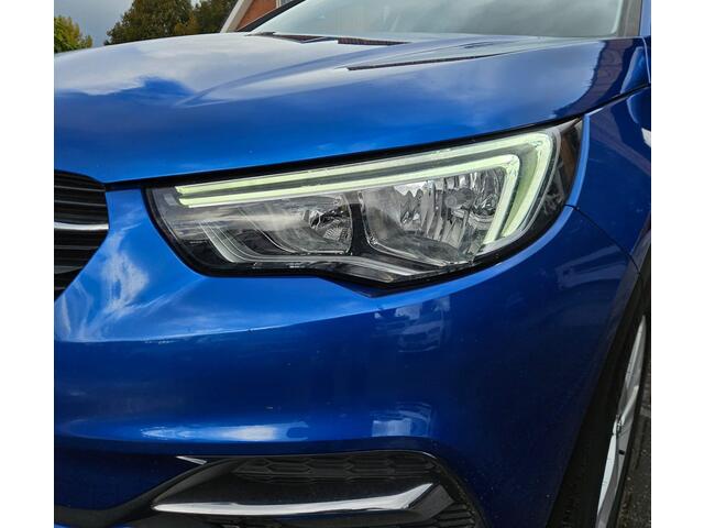 Opel Grandland X 1.2 Turbo Business +