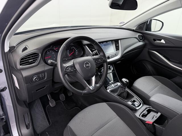 Opel Grandland X T131PK Trekhaak Navi Ecc Apple Carplay Android Auto Cruise Control Pdc Edition Lmv Licht-Regensensor Verkeersbordlezer PrivacyGlas IntelliLink Bluetooth Origineel Nederlandse Auto 1.400KG Trekgewicht! ¤ 35.000 nieuw! Bij ons volledig Onderhouden