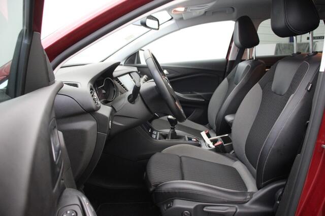 Opel Grandland X 1.2 Turbo Business Executive - Carplay, Navi, Camera, Cruise