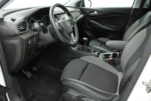 Opel Grandland X 1.2 Turbo Innovation | climate control | pdc v/a + camera | elektr. achterklep | navi fullmap | carplay | panoramadak | dodehoek | keyless