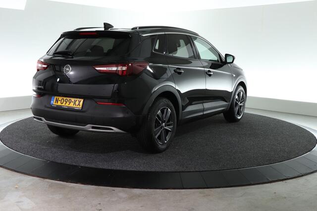 Opel Grandland X 1.2 Turbo Innovation | AUTOMAAT |