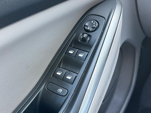 Opel Grandland X BJR 2019 1.2 Turbo 131 PK Business Executive AUTOMAAT | CLIMA / CRUISE / NAVI / TELEFONIE / CARPLAY | CAMERA