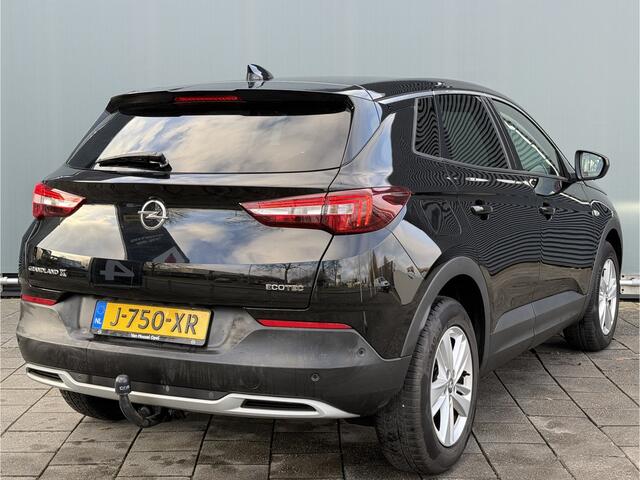 Opel Grandland X BWJ 11-2020 | 1.2T 131PK Bus Executive | TREKHAAK | CLIMA | NAVI | LEDER/STOF | SPORTSTOELEN | PDC 2X | CARPLAY |