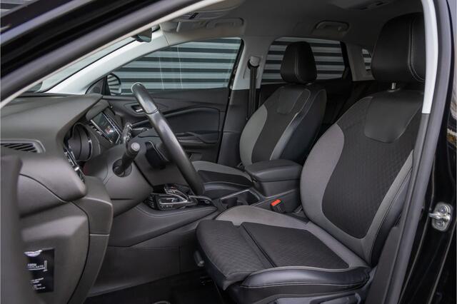 Opel Grandland X 1.6 Turbo Hybrid Business Elegance