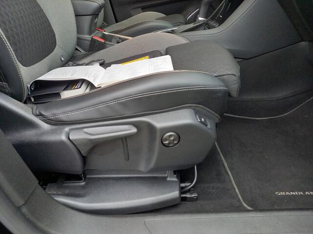 Opel Grandland X 1.2 Turbo Business Executive - CAMERA - PDC V/A - ADAPTIVE CRUISE - CLIMA - CARPLAY / ANDROID - NL AUTO - 1 EIGENAAR - NIEUWE DISTRIBUTIE RIEM