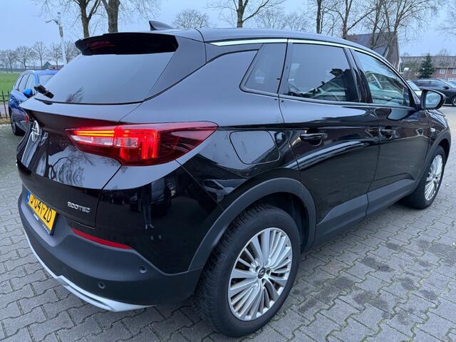 Opel Grandland X 1.2 Turbo Bus. Ex. 131PK CAMERA / SPORTSTOELEN / 18 INCH LMV / C