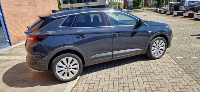 Opel Grandland X 1.2 Turbo Bus. Ex.
