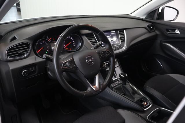 Opel Grandland X 1.2 Turbo Business Executive | Trekhaak | Navigatie
