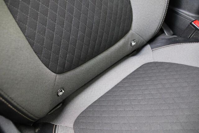 Opel Grandland X 1.2 Turbo 130pk Business + Comfort Pack Airco Camera Carplay Trekhaak 1e eigenaar