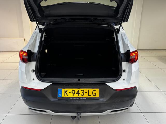 Opel Grandland X 1.2 Turbo Business Elegance Automaat | Trekhaak | Navigatie | 360 Camera| 4-seizoensbanden | Android auto / Apple carplay