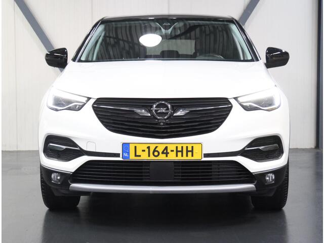 Opel Grandland X 1.2 130PK Turbo Business Executive | 1ste eigenaar | AppleCarPlay/AndroidAuto | Navigatie | Cruise Control | Keyless | AGR Stoelen | Stoel/Stuur/Voorruitverwarming | Trekhaak | FULL LED | 360'Camera | Isofix | Privacy Glass |