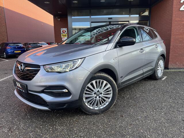 Opel Grandland X 1.6 Turbo Hybrid Innovation // FULL LED // KEYLESS // DODEHOEK // ELEK. KLEP // CAMERA+SENSOREN // STOELVERWARMING // NAVI+CARPLAY //