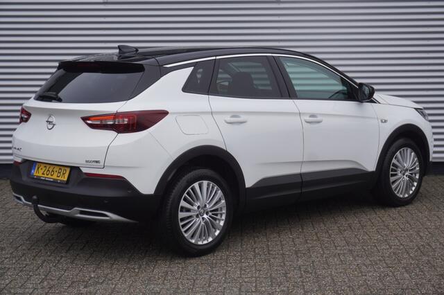 Opel Grandland X 1.2 Turbo Innovation / 1e eig. / Trekhaak / Camera / Zwart dak / Navigatie
