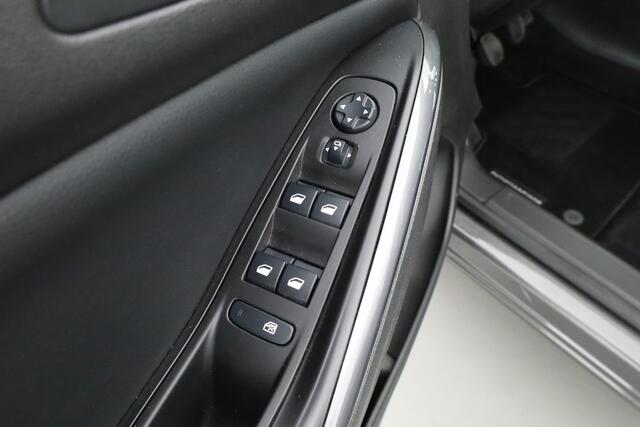 Opel Grandland X 1.2 Turbo Business Elegance | Navi | Apple CarPlay | 18 '' | Dodehoekdet. | Camera | Cruise | PDC | LED