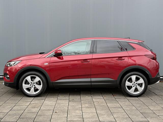 Opel Grandland X BWJ 2019 | 1.2T 131PK Bus Executive AUTOMAAT | TREKHAAK | CAMERA A | LEDER/STOF | NAVI | CLIMA | STOELVERW | CARPLAY | PRIVACY GLASS |