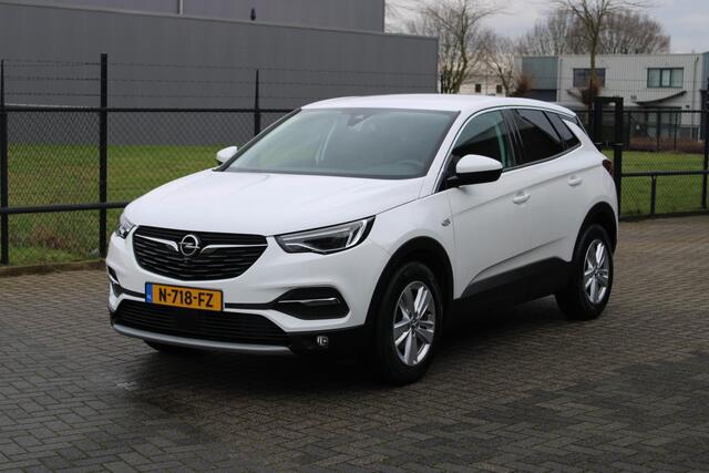 Opel Grandland X 1.2 Turbo Business Elegance Led/Camera/AppleAndroid