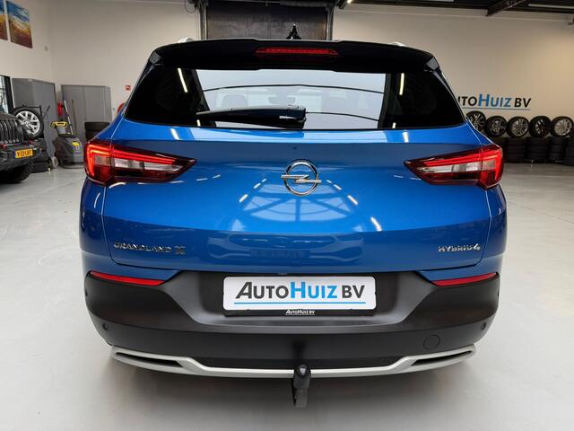 Opel Grandland X 1.6 Turbo Hybrid4 Ultimate Leer Trekhaak LED DAB Stoelverwarming en ventilatie Elek Stoelverstelling Stuurwielverwarming 4x4