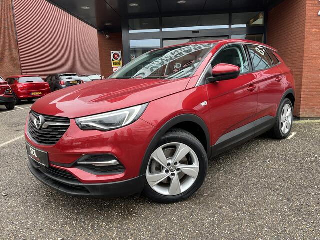 Opel Grandland X 1.6 Turbo Hybrid Business Edition // ADAPT. CRUISE // CAMERA+SENSOREN // NAVI+CARPLAY // STOELVERWARMING // FULL LED //