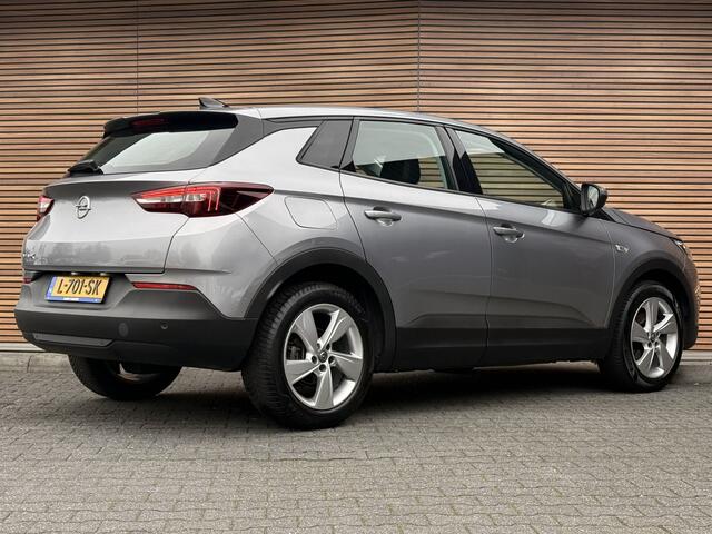 Opel Grandland X 1.2 Turbo Business Executive Navi / Carplay / Stoel en Stuur verwarming / AGR
