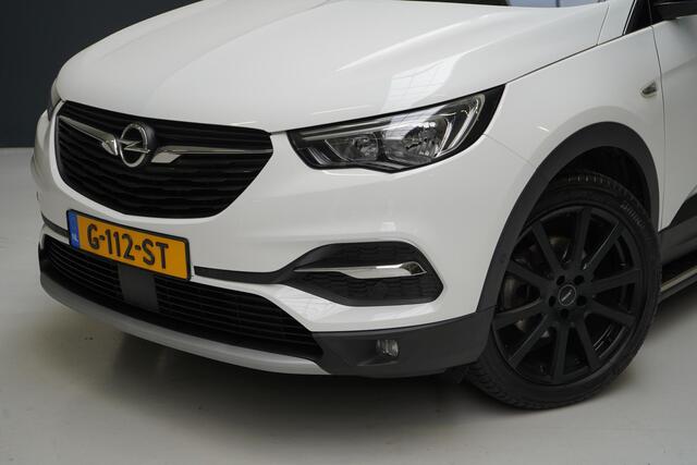 Opel Grandland X 1.2 130pk Turbo Innovation | Blind-spot | Sportstoelen | Cruise control | Climate control ECC | Lm velgen