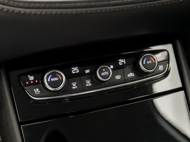 Opel Grandland X 1.6 Turbo Hybrid4 Ultimate Sport 300Pk Automaat (APPLE CARPLAY, MEMORY SEATS, LEDER, STOELVERWARMING EN KOELING, ADAPTIVE CRUISE, 360 CAMERA, DRIVE MODE, GETINT GLAS, NIEUWSTAAT)