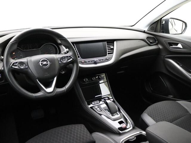 Opel Grandland X 1.6 Turbo Hybrid Business Edition | Climate control | Navigatie | Camera | Parkpilot | 19" LM-Velgen | AllSeason banden | Elektrisch Pakket