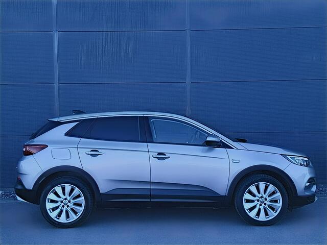 Opel Grandland X 1.2 Turbo Business Executive | Trekhaak | Carplay | Clima | Cruise