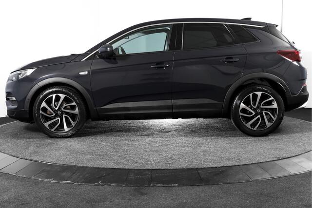 Opel Grandland X 1.2 Turbo 130 PK Business Executive Orig. NL | Cruise | Winterpakket | PDC | NAV + App. Connect | ECC | DAB | Elek, Klep | LM 19" |