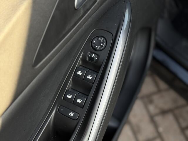 Opel Grandland X 1.2 Turbo Innovation Automaat!! | Stoelverwarming V+A | Camera | Navi | Cruise | LM Velgen | Keyless | RIJKLAARPRIJS INCL 12 MAANDEN GARANTIE EN BEURT