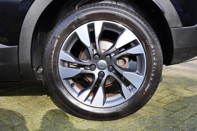 Opel Grandland X 1.2 Turbo Ultimate CAMERA LEER MEMORY STOELVENTILATIE STUUR/RUIT/STOELVERWARMING(4x) CARPLAY DAB 18"LMV DISTRIBUTIE=VERVANGEN!! ELEK.ACHTERKLEP 2xPDC ENZ!