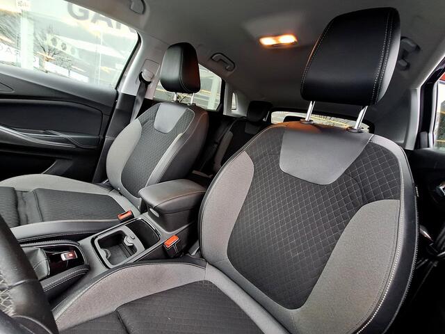 Opel Grandland X 1.2 Turbo Business Edition | Trekhaak | Navi | Camera | Airco | Cruise | Recente distributieriem |