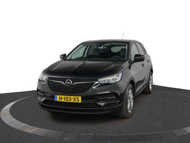Opel Grandland X 1.2 Turbo Online Edition - Trekhaak - Navigatie - Cruise control - AppleCarplay - Android Auto - Virena zekerheidspakket (BOVAG) 895, -