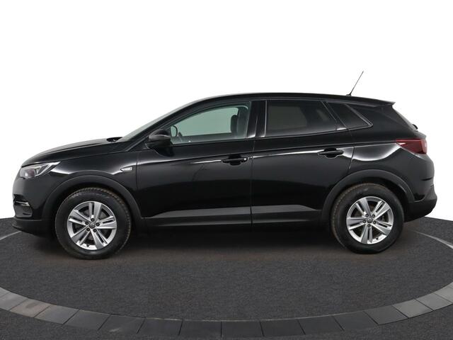 Opel Grandland X 1.2 Turbo Online Edition - Trekhaak - Navigatie - Cruise control - AppleCarplay - Android Auto - Virena zekerheidspakket (BOVAG) 895, -