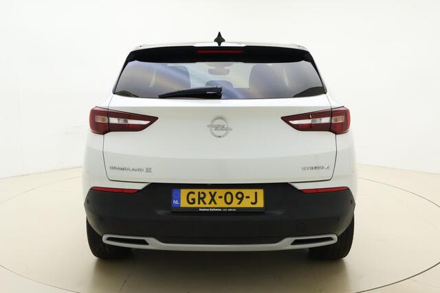 Opel Grandland X 1.6 Turbo 300pk Hybrid4 Elegance | Navigatie | Keyless | Camera | Parelmoer kleur | Electrische achterklep | Lichtmetalen velgen | AGR Comfortstoelen | Voorruitverwarming | Zwart dak