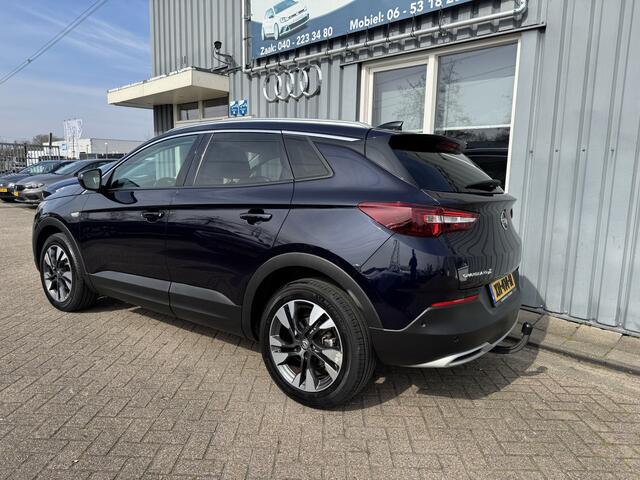 Opel Grandland X 1.2 Turbo Business Executive